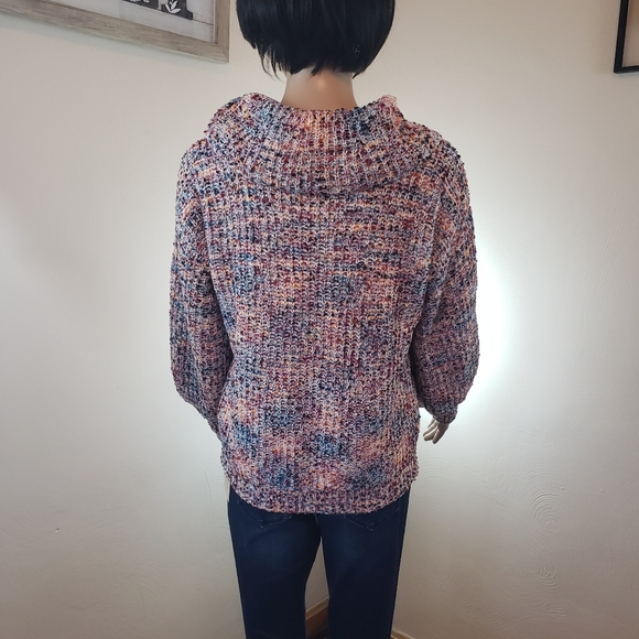 Sweater - Picture 2 of 3